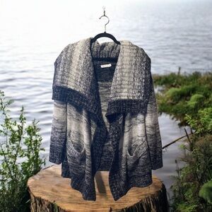 Reitmans Black and Gray Cardigan